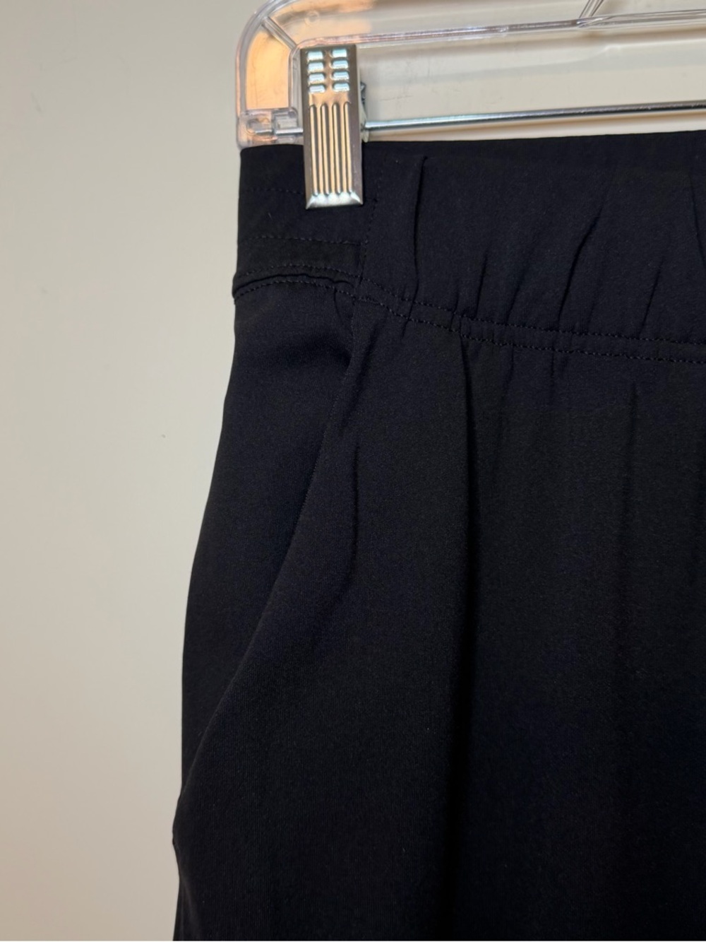 The Group Babaton Weekender Pant - Black - Picture 6 of 8